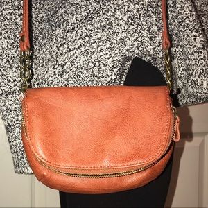 Cute cross-body bag!